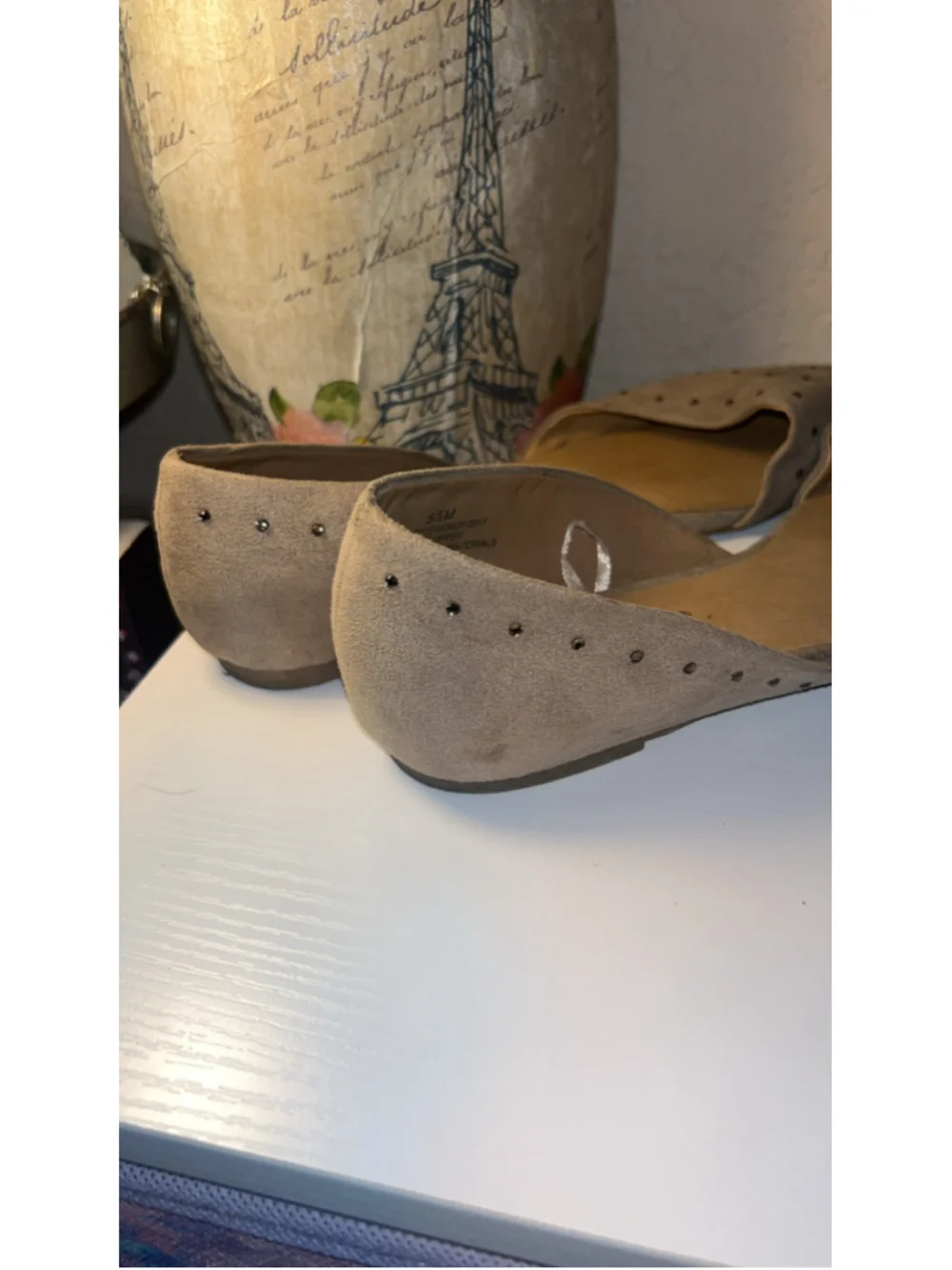 Women's Seychelles Beige Studded D'Orsay Flats Size 5.5